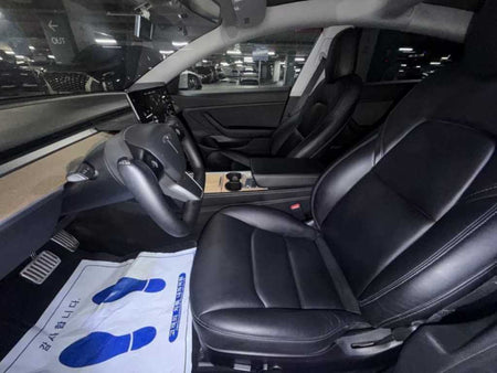 Tesla Model 3 — photo 07