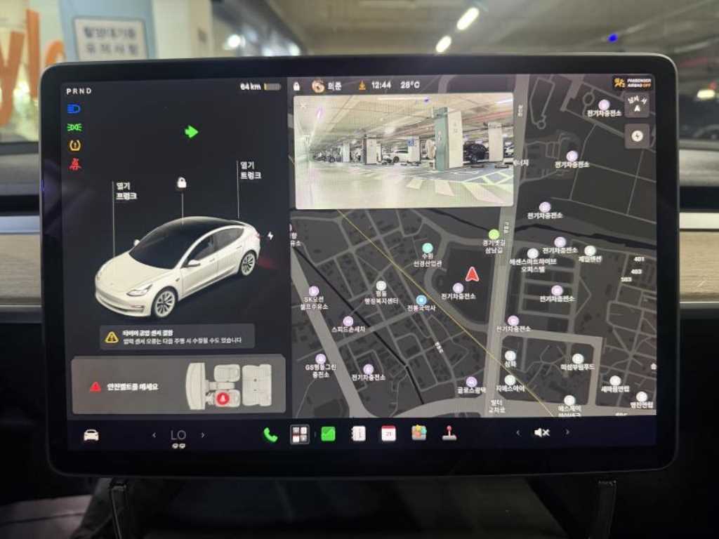 Tesla Model 3 — photo 15