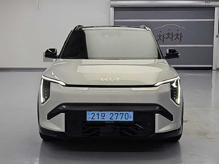 Kia EV3 — photo 02