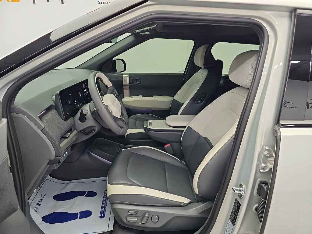 Kia EV3 — photo 10