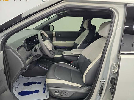 Kia EV3 — photo 10