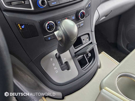 Hyundai Starex — photo 09