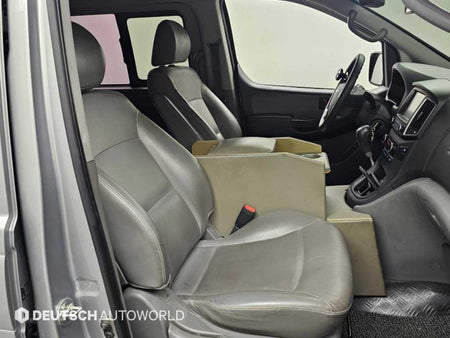 Hyundai Starex — photo 10