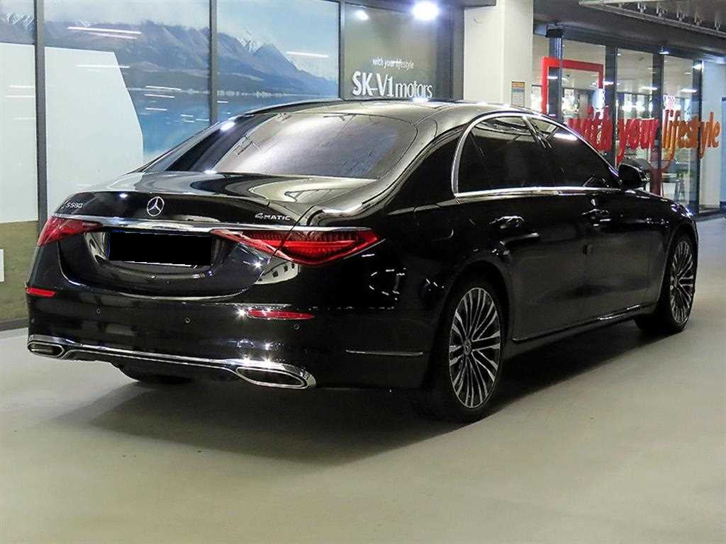 Mercedes-Benz S-Class — photo 04