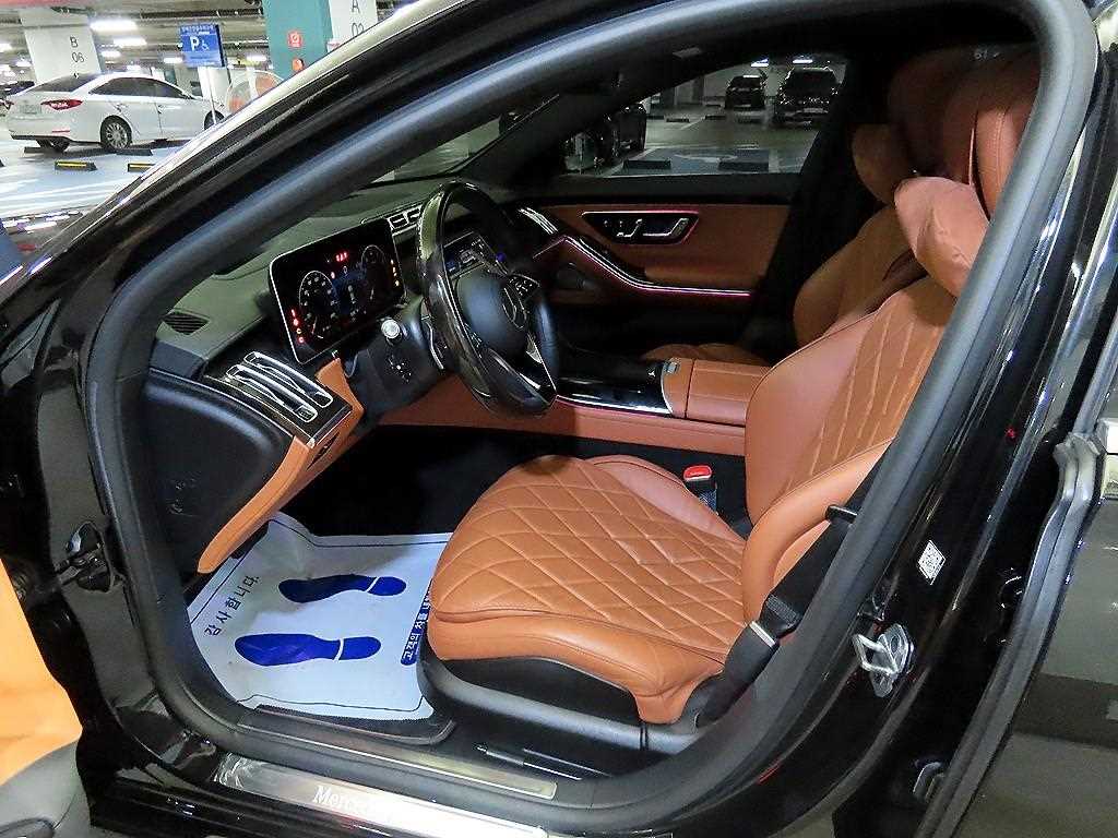 Mercedes-Benz S-Class — photo 06
