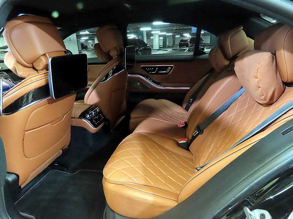 Mercedes-Benz S-Class — photo 07