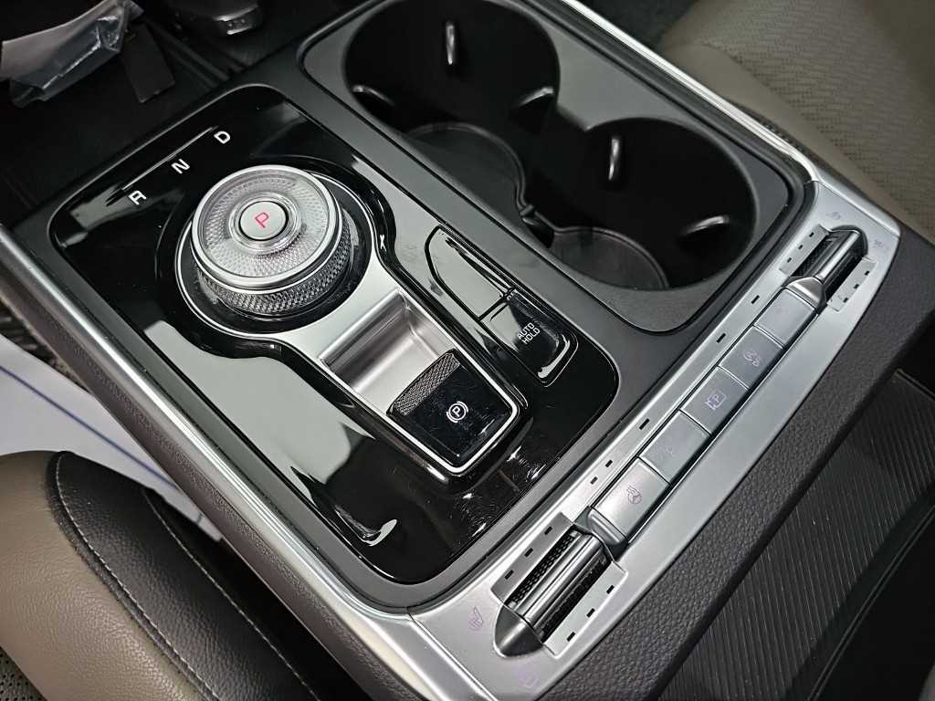Kia Carnival — photo 07