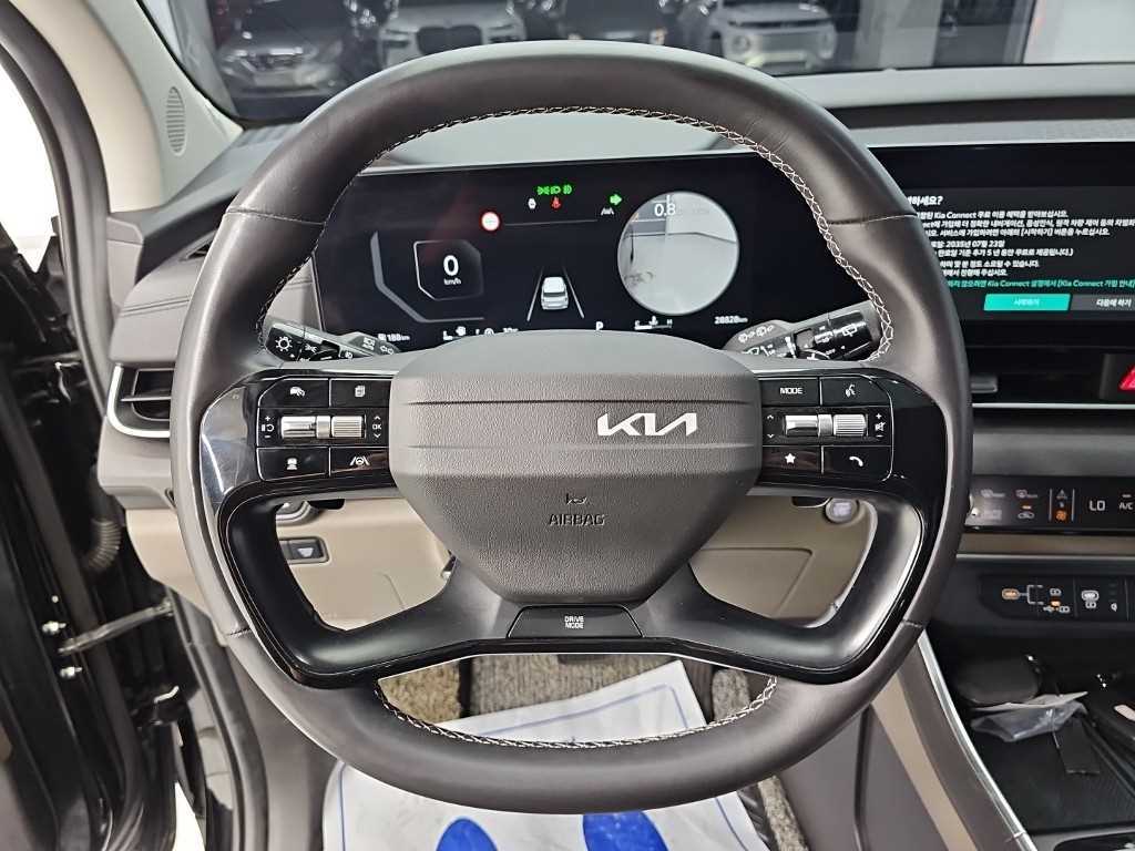 Kia Carnival — photo 08