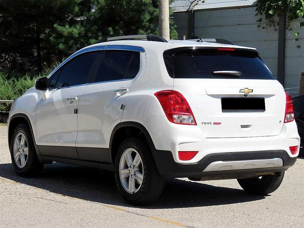 CHEVROLET Trax — photo 03