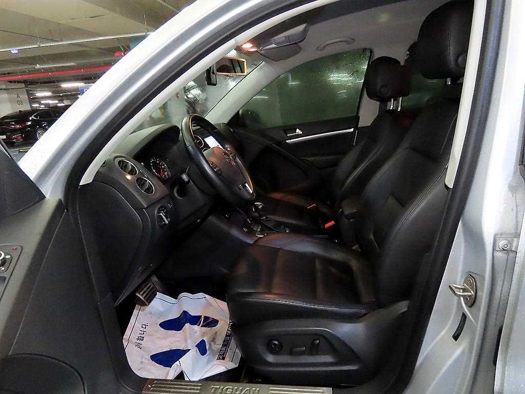 Volkswagen Tiguan — photo 06