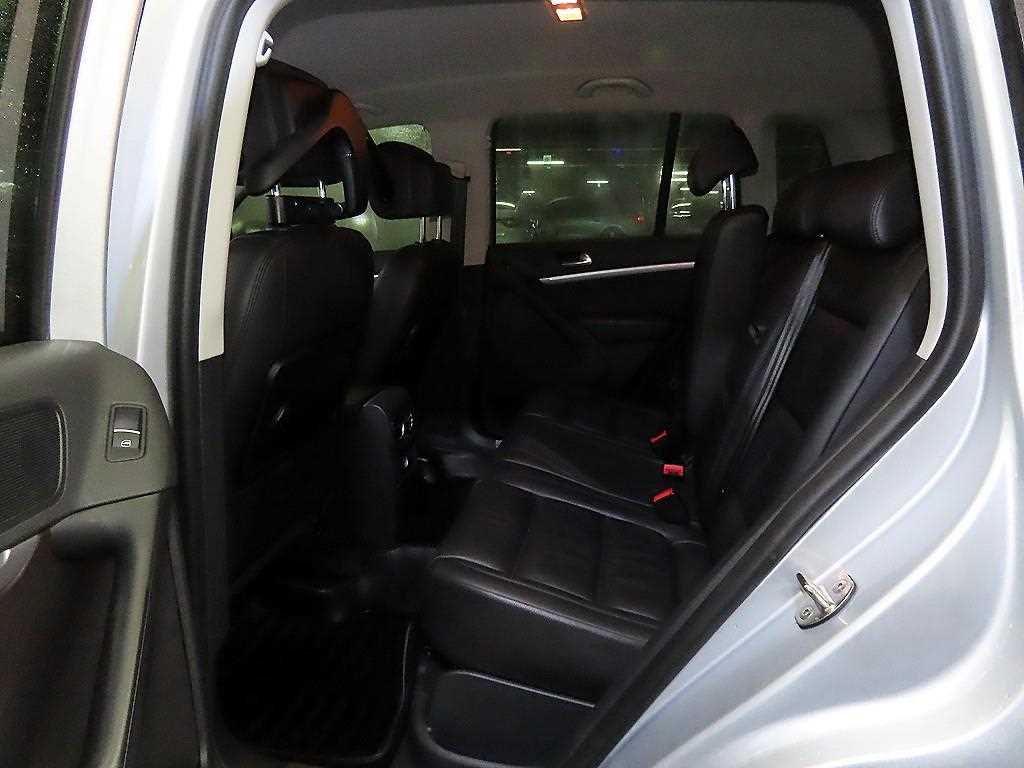 Volkswagen Tiguan — photo 07