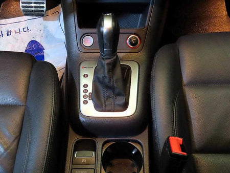 Volkswagen Tiguan — photo 12