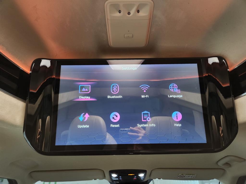 Kia Carnival — photo 08