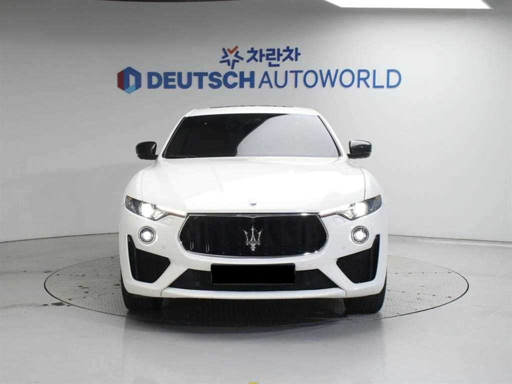 Maserati Levante — photo 04