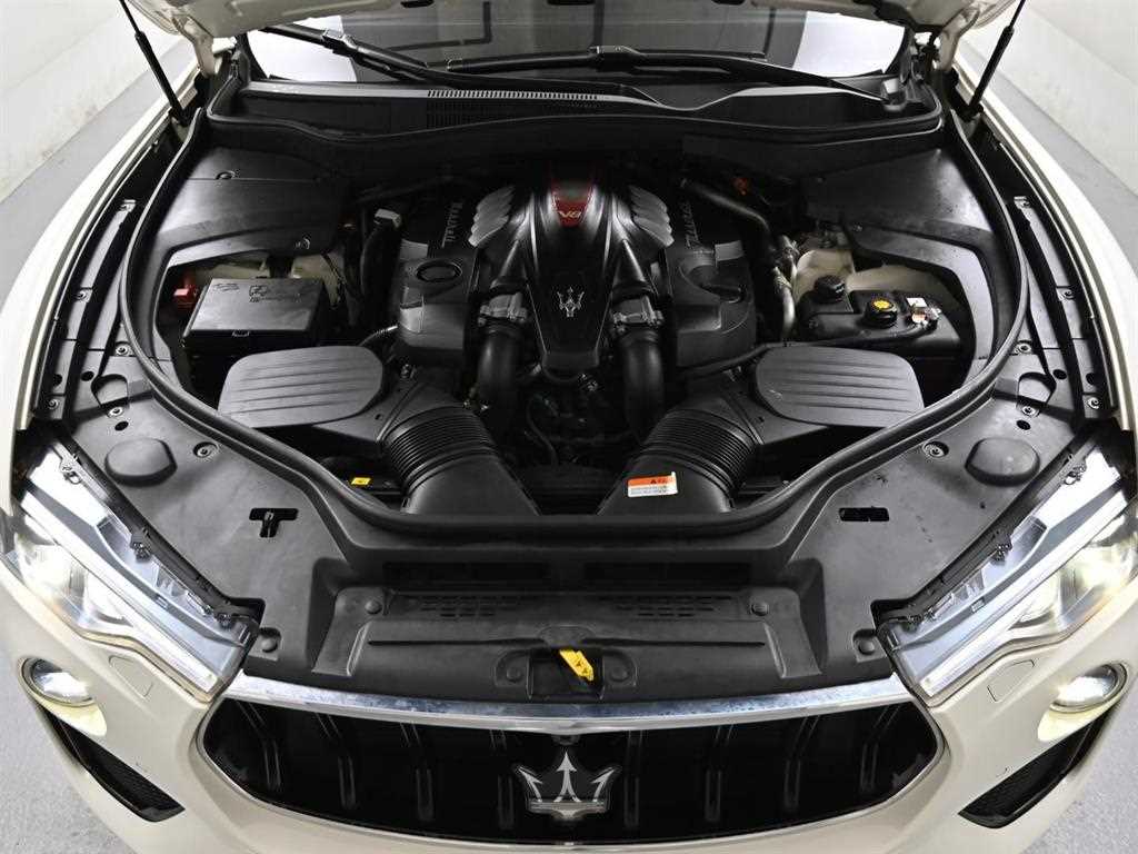 Maserati Levante — photo 07