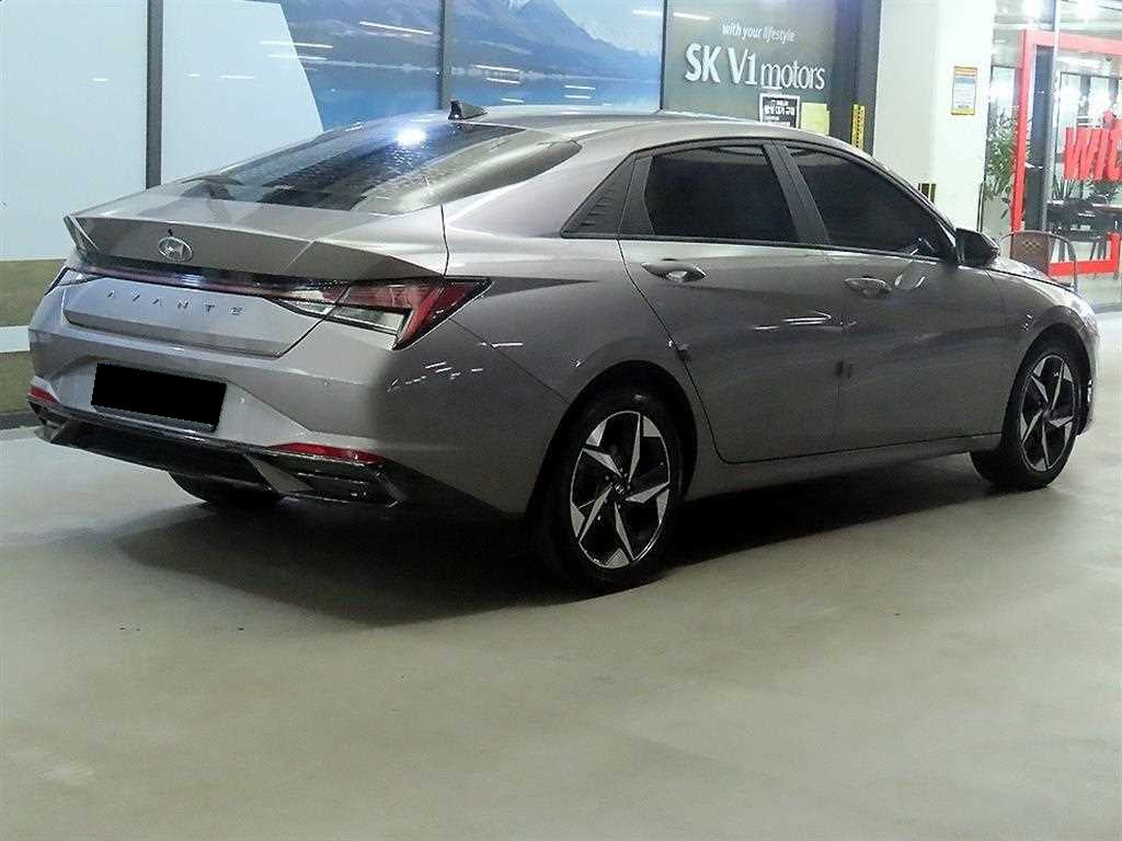 Hyundai Avante — photo 04