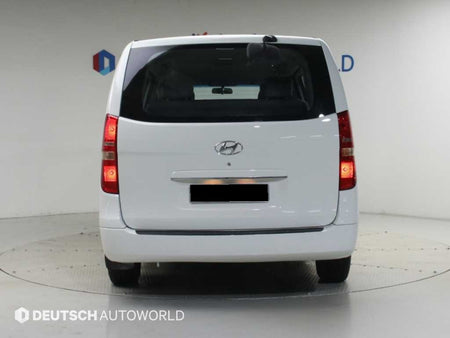Hyundai Starex — photo 04
