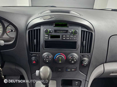 Hyundai Starex — photo 14