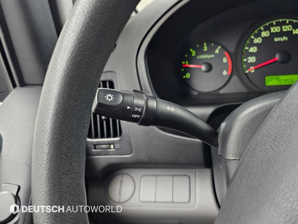 Hyundai Starex — photo 17