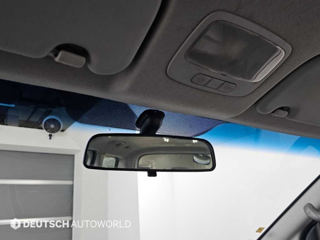 Hyundai Starex — photo 18