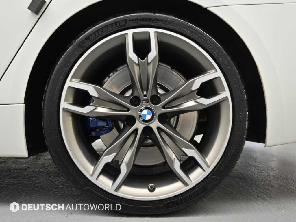 BMW 5-Series — photo 05