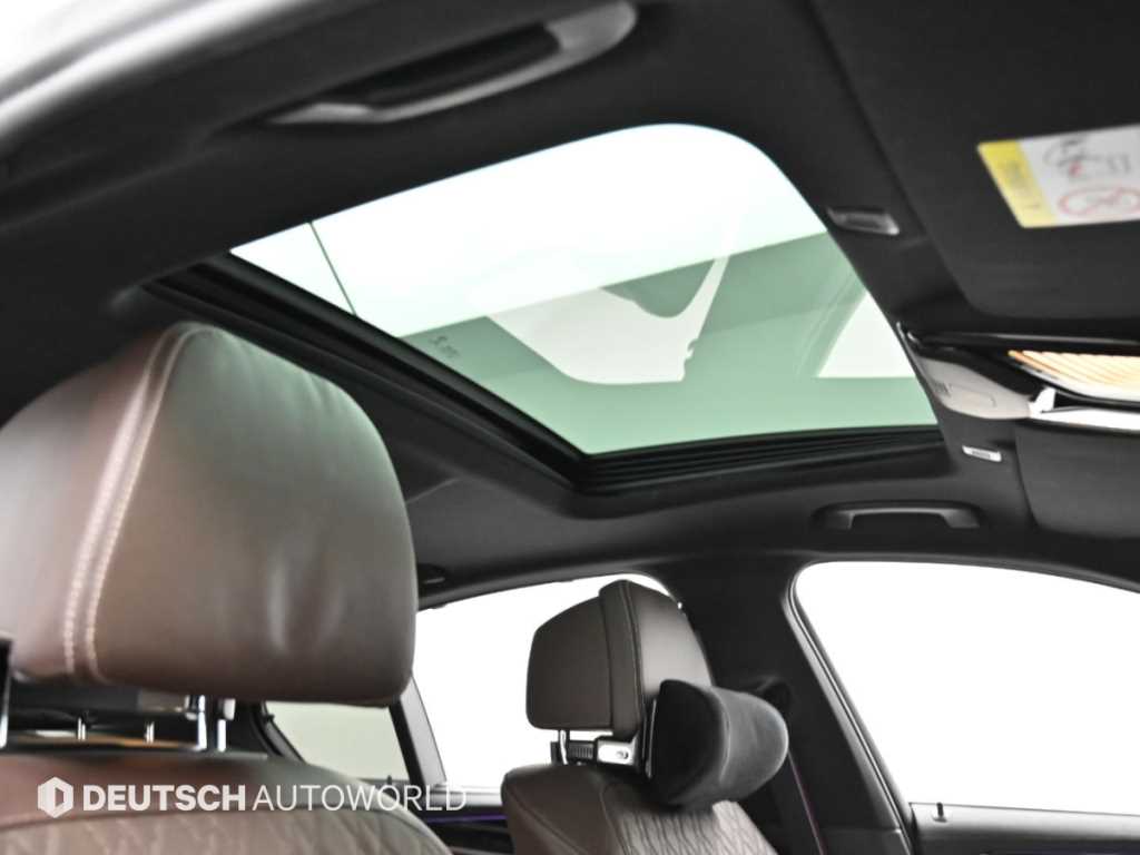 BMW 5-Series — photo 18