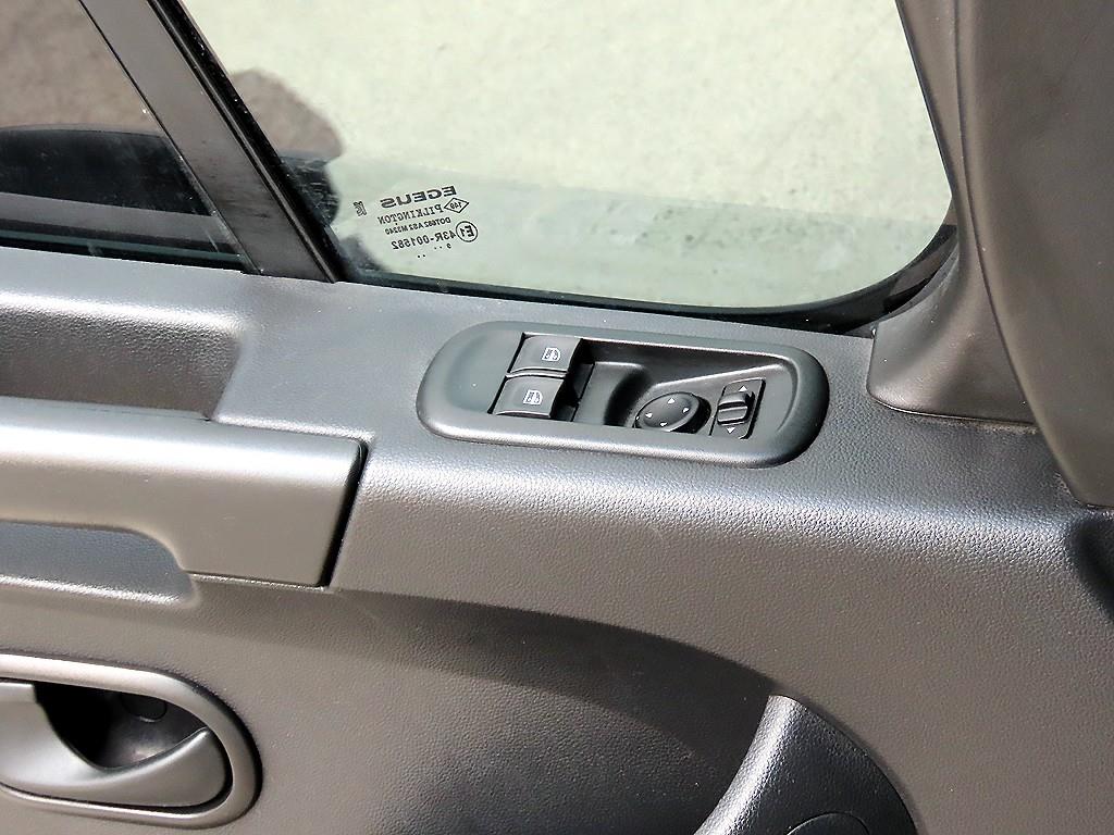 RENAULT Master — photo 13