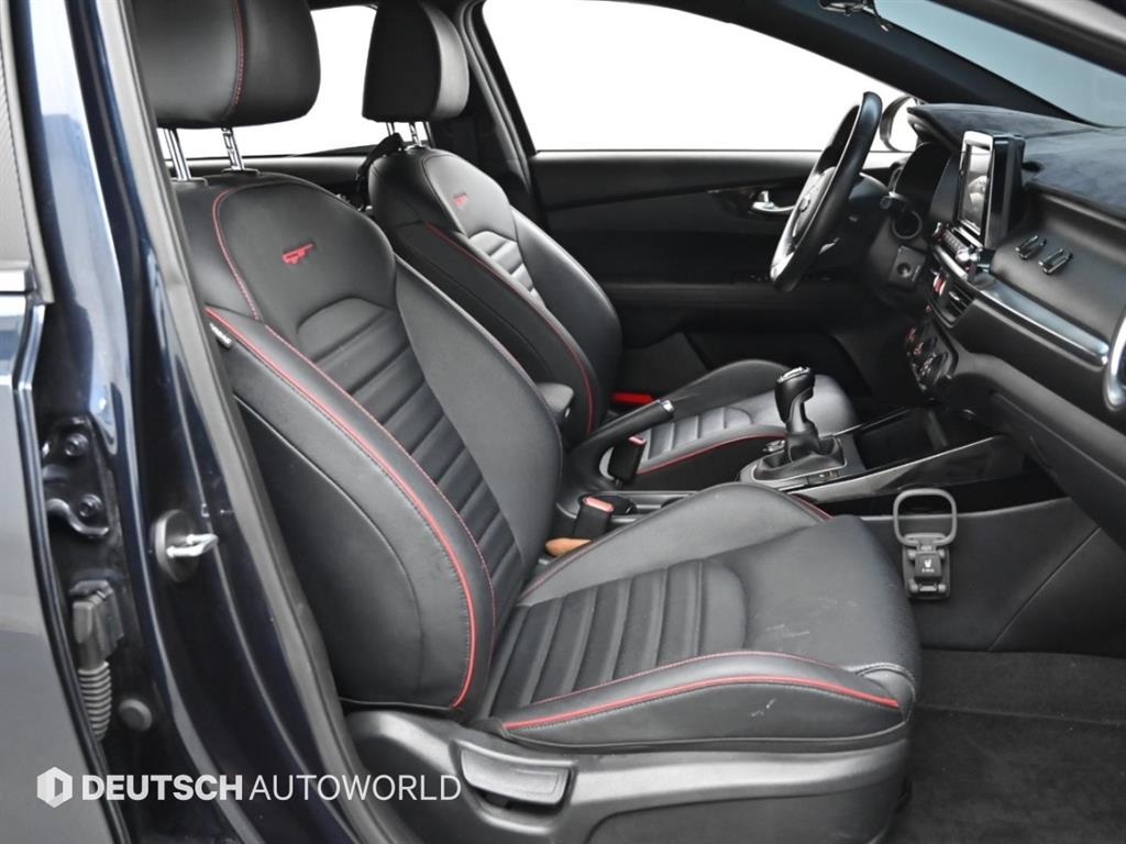 Kia K3 — photo 10