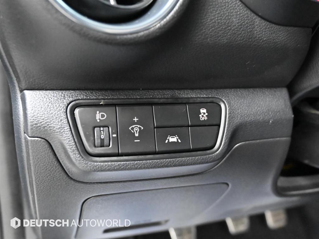 Kia K3 — photo 17