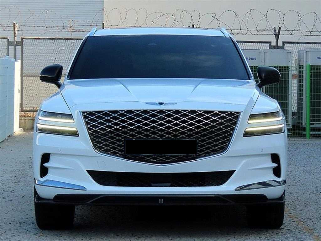 Genesis GV80 — photo 01