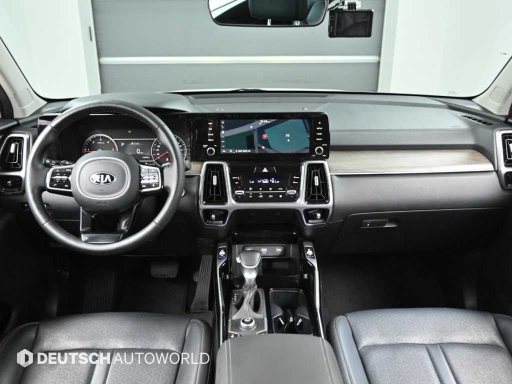 Kia Sorento — photo 07