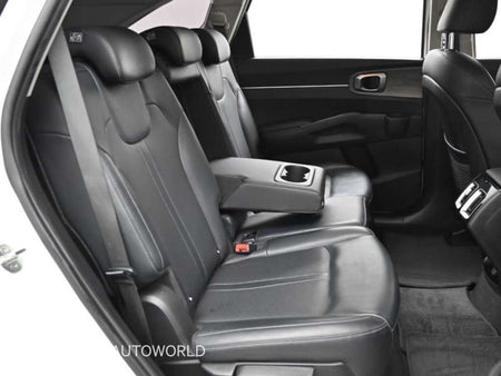 Kia Sorento — photo 12