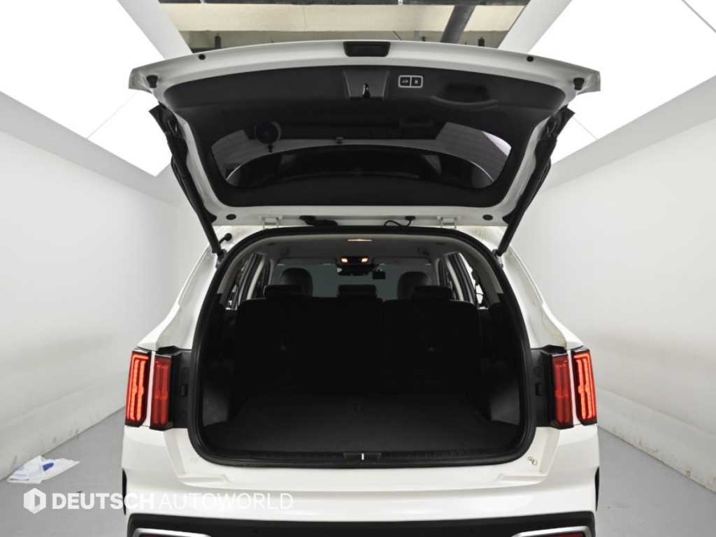 Kia Sorento — photo 19