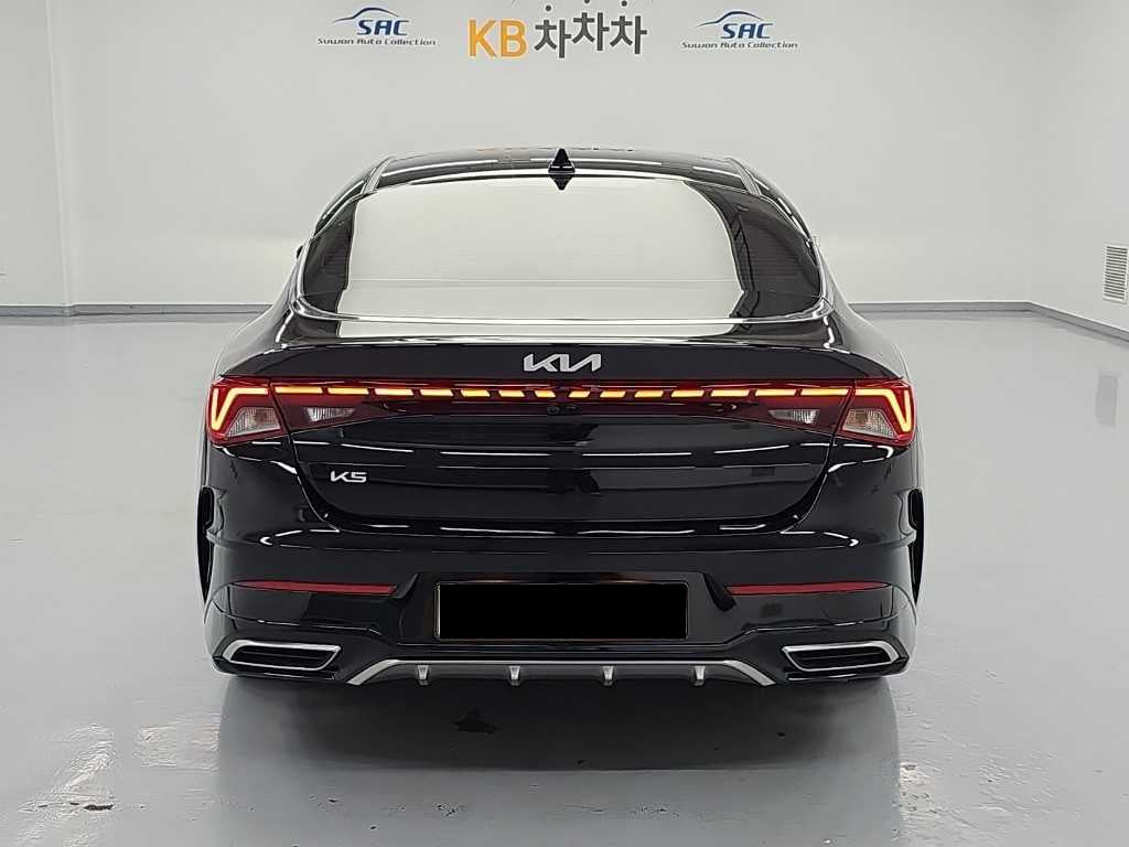 Kia K5 — photo 03