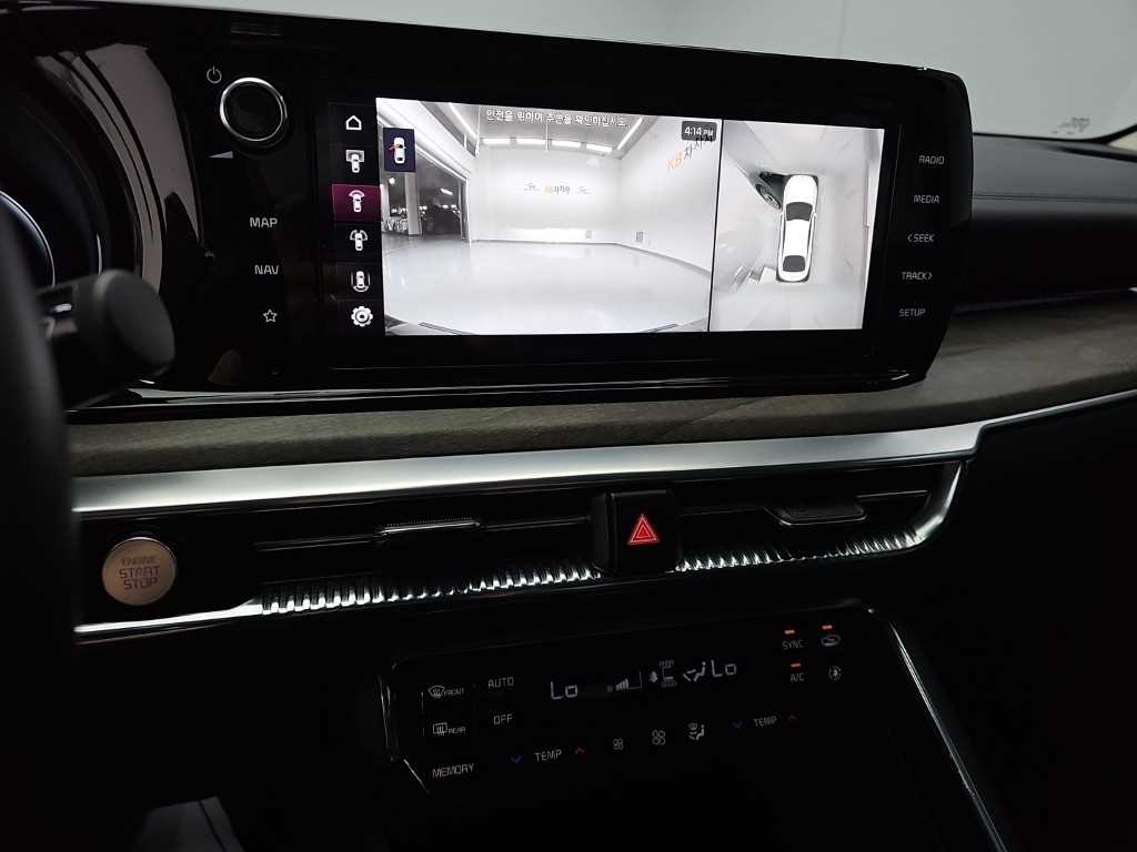 Kia K5 — photo 10