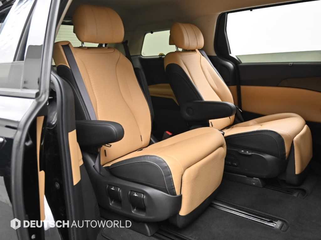 Kia Carnival — photo 12