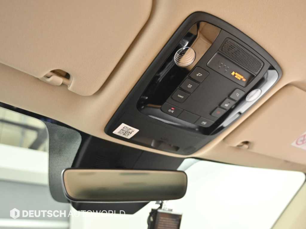 Kia Carnival — photo 18