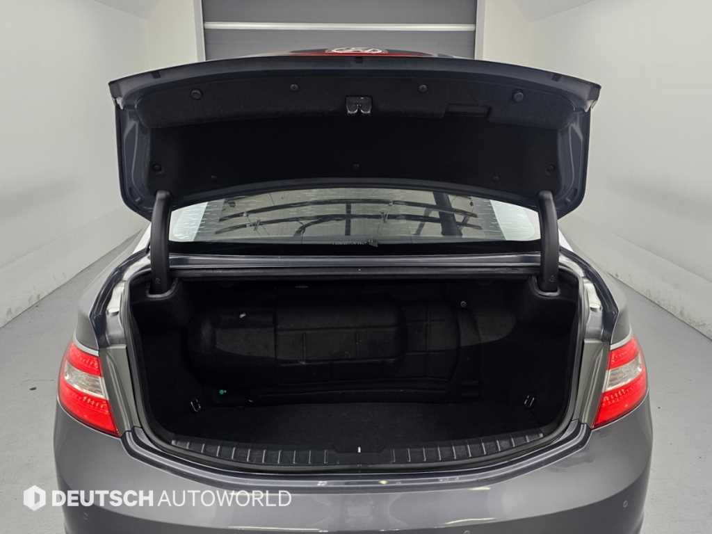 Hyundai Grandeur — photo 05