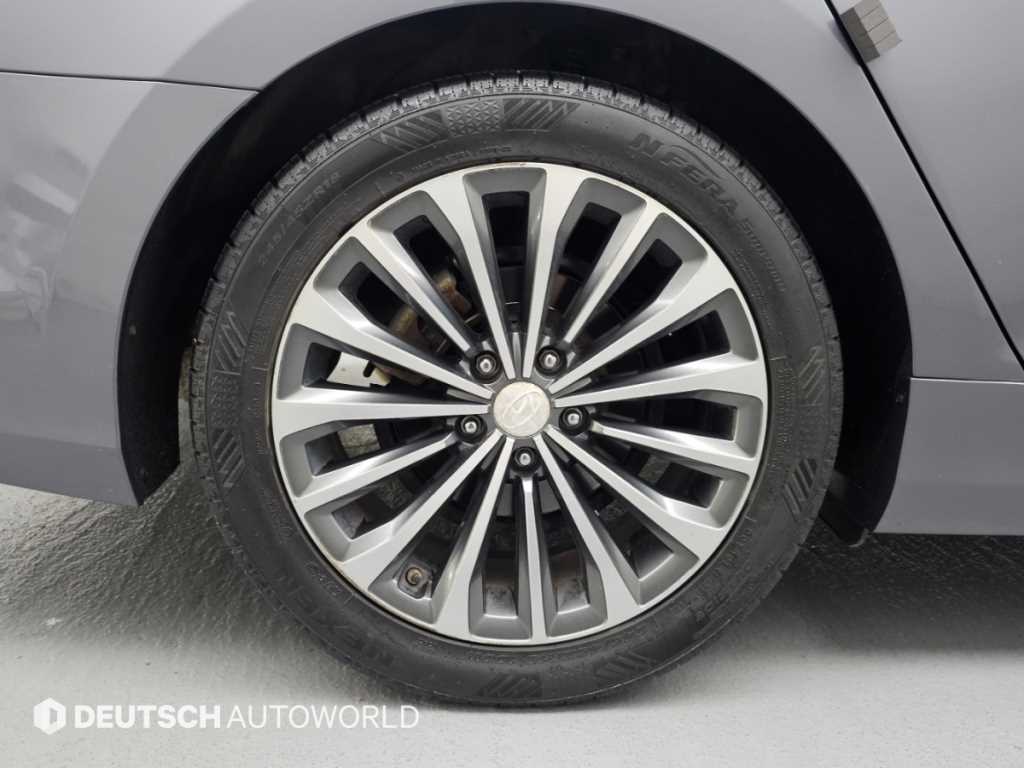 Hyundai Grandeur — photo 06
