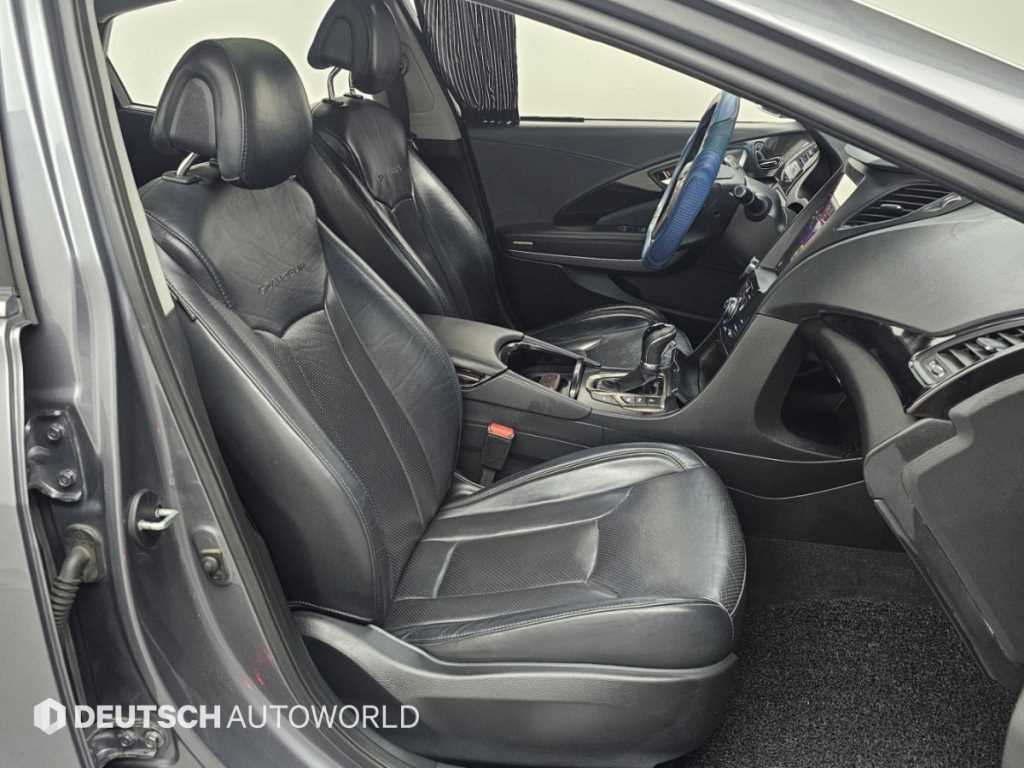 Hyundai Grandeur — photo 12