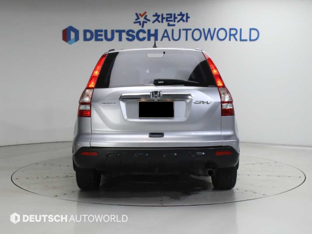 Honda CR-V — photo 04