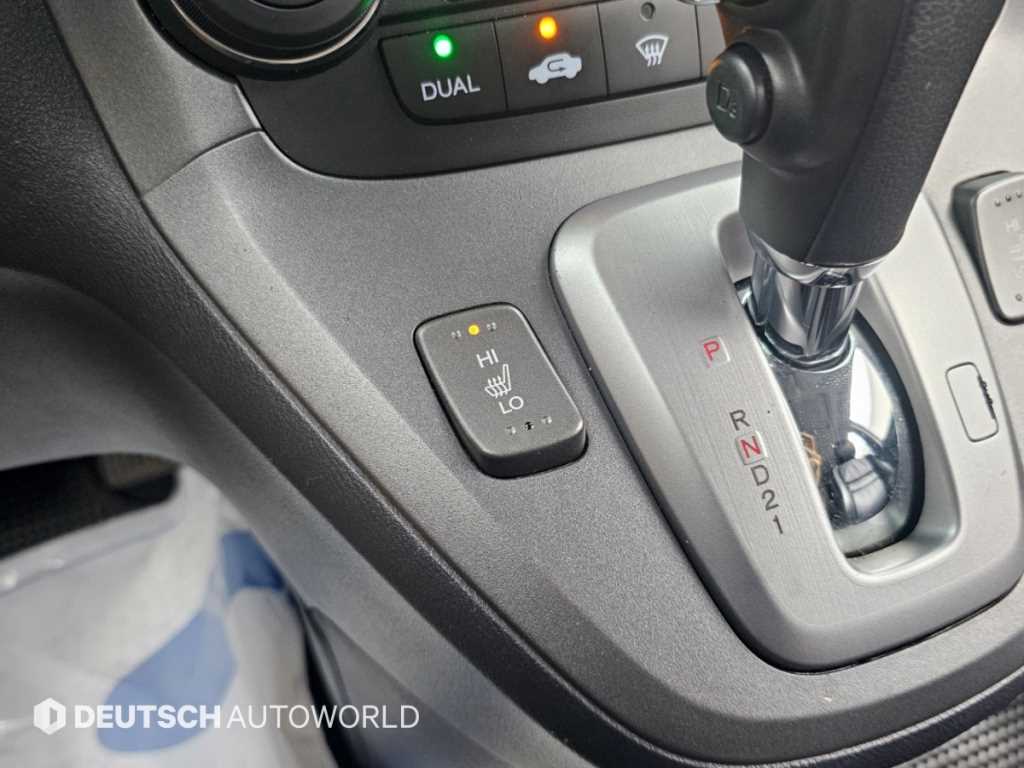 Honda CR-V — photo 17