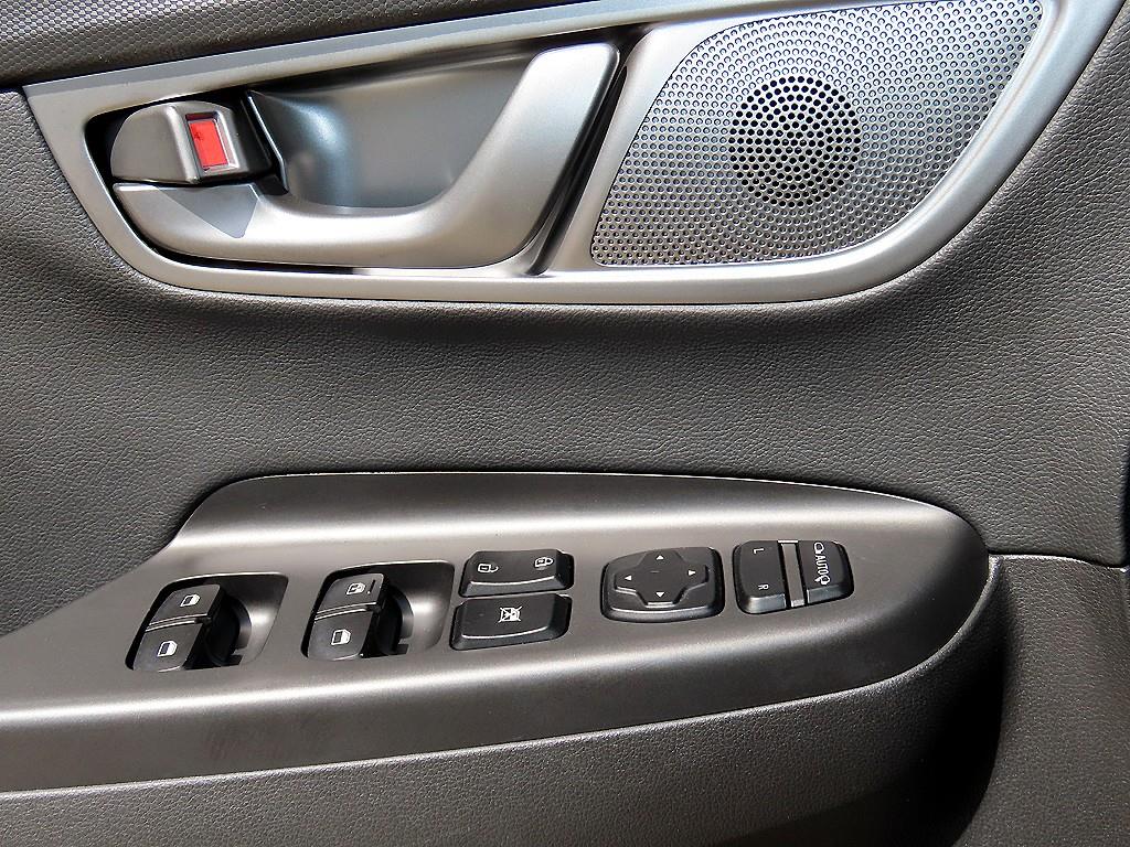 Hyundai Kona — photo 11