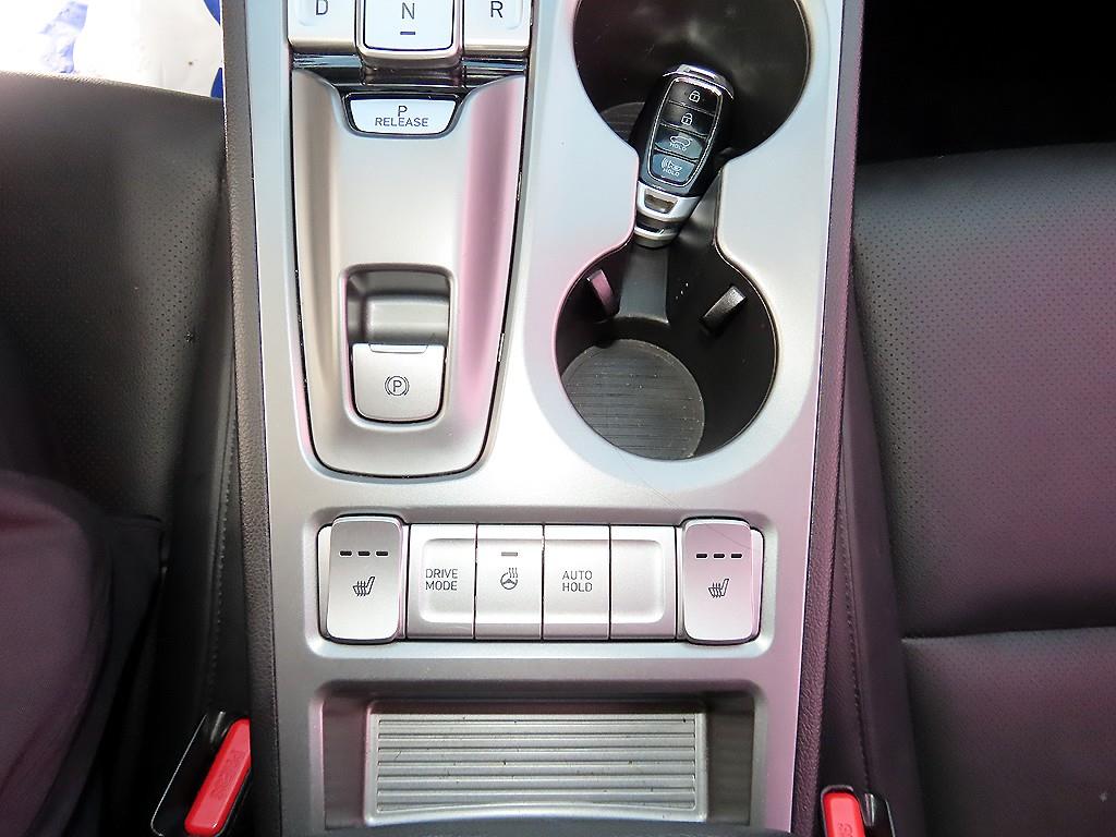 Hyundai Kona — photo 13