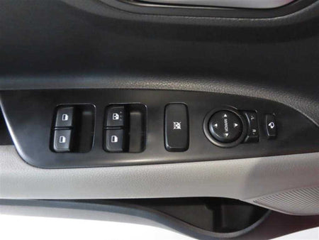 Kia Stonic — photo 12