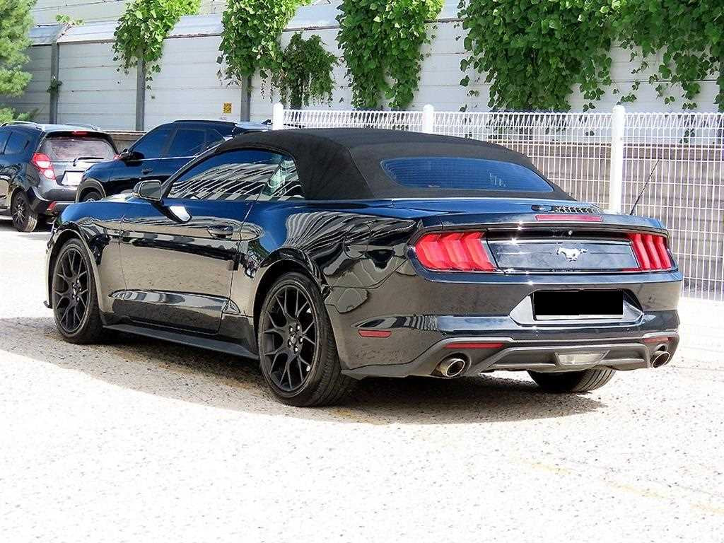 Ford Mustang — photo 07