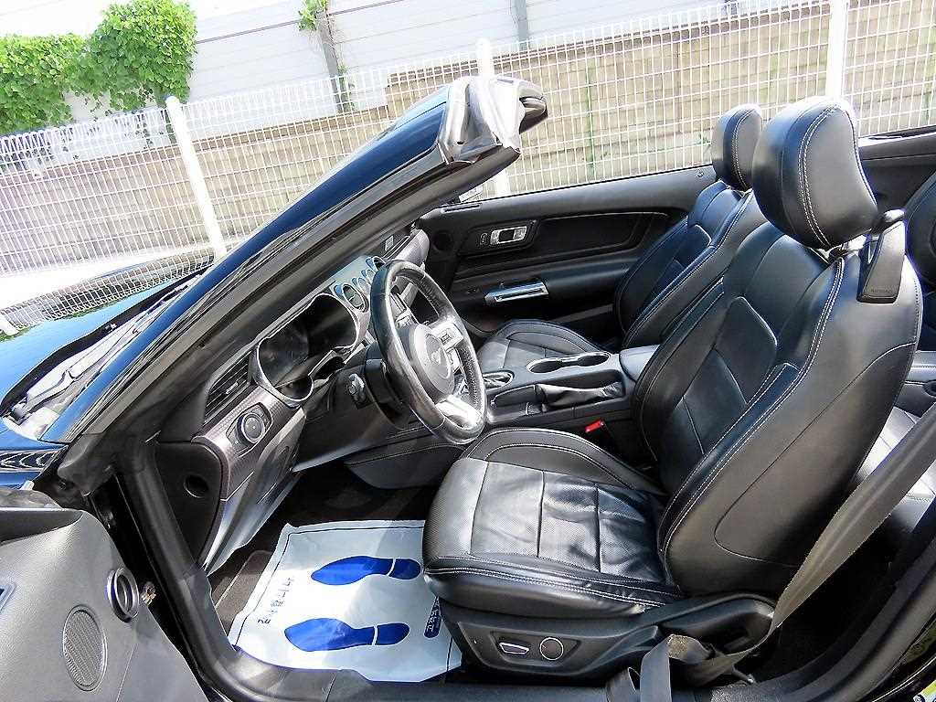 Ford Mustang — photo 10