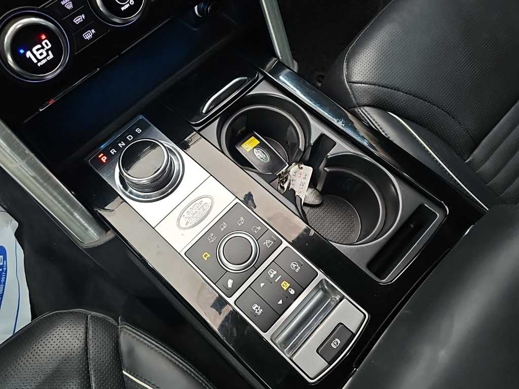 Land Rover Discovery — photo 08