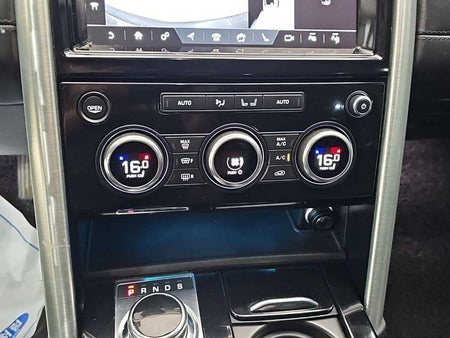 Land Rover Discovery — photo 10