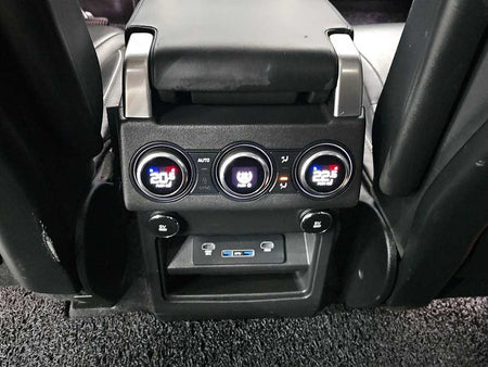 Land Rover Discovery — photo 13